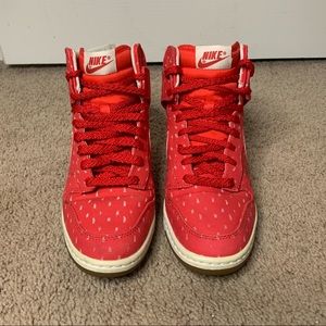 Nike Women’s Size 8 Dunk Sky Hi Hyper Shoes Wedges